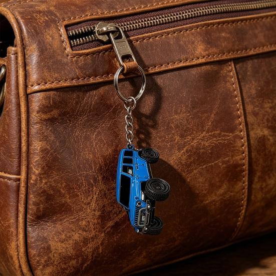 Keychain Pendant, Pickup Truck Shape Portable Keychain, Multiple Colors Great Gift for Off-Road Enthusiasts