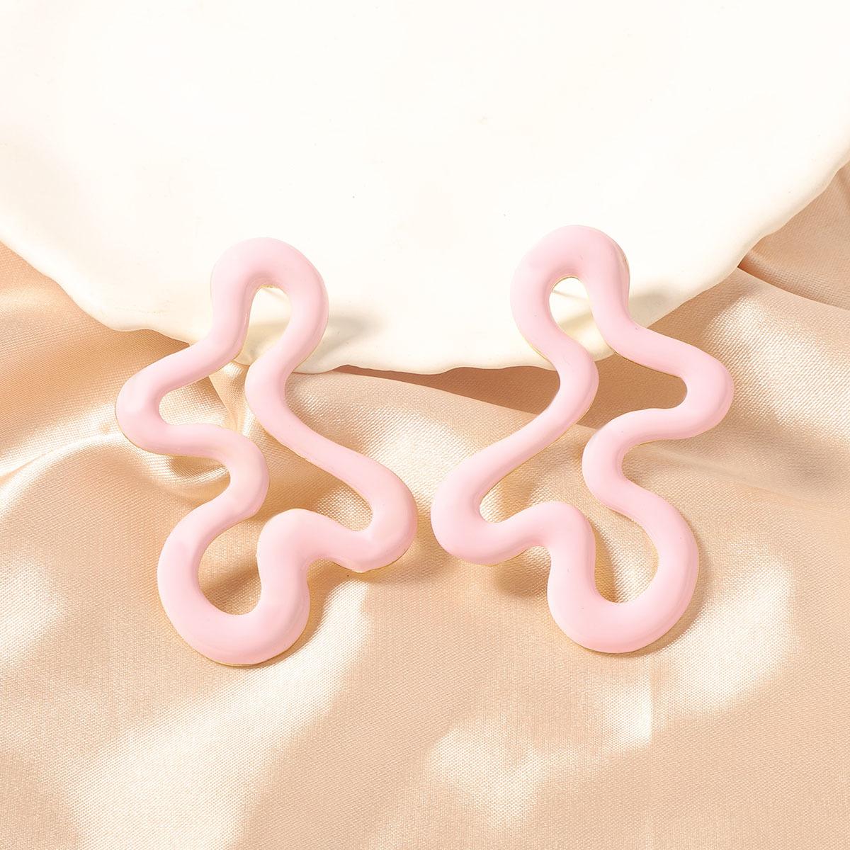 

Japanese and Korean simple, fashionable, fresh and beautiful irregular geometric lines, multi-color hollowed-out alloy oil-dripping women s ear studs