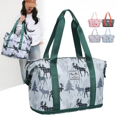 Christmas Elk Carry On Travel Duffle Bag Nylon Waterproof Sports Gym Tote Bags for Women Large Capacity Storage Luggage Handbag