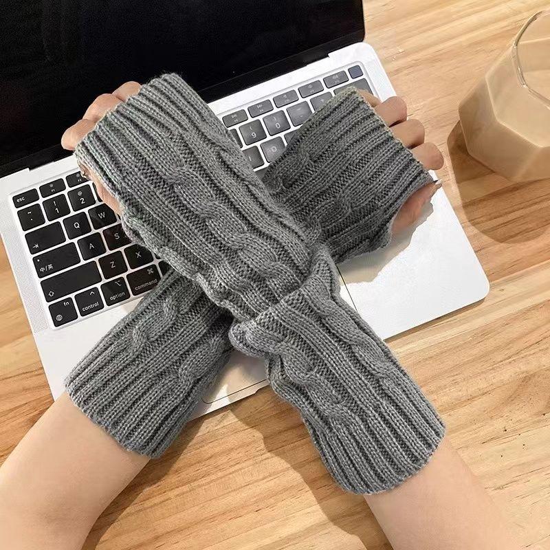 Sleeves Winter Warm Long Sleeves Wrist Half Finger Design Touch Screen Fashion Decorative Clothing Accessories