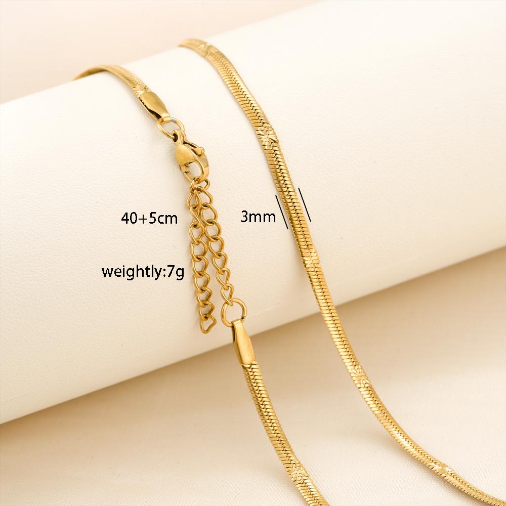 Élégant Collier Chaîne Boîte en Acier Titane Plaqué Or 18 Carats pour Femmes