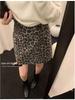 Wollrock mit Leopardenmuster, hoher Bund, A-Linie - Damen Herbst/Winter 2025 Kollektion, Kaffeefarbe, Schlankmachender, figurbetonter kurzer Rock.
