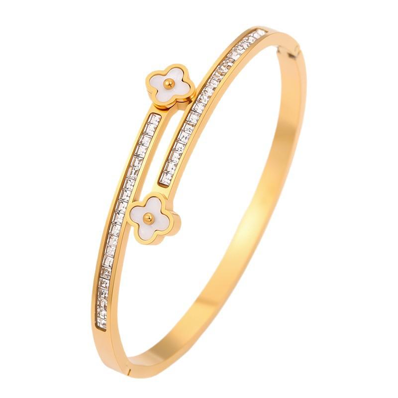 Fashion explosion Titanium steel  Personality high sense Girls lucky grass flower versatile ing full diamond 