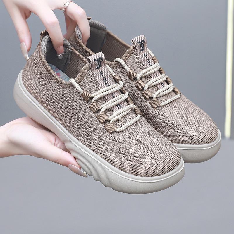 ****** and Autumn new old ******* cloth shoes women's casual s**t-soled mother shoes knitted breathable single shoes comfortable and wide feet