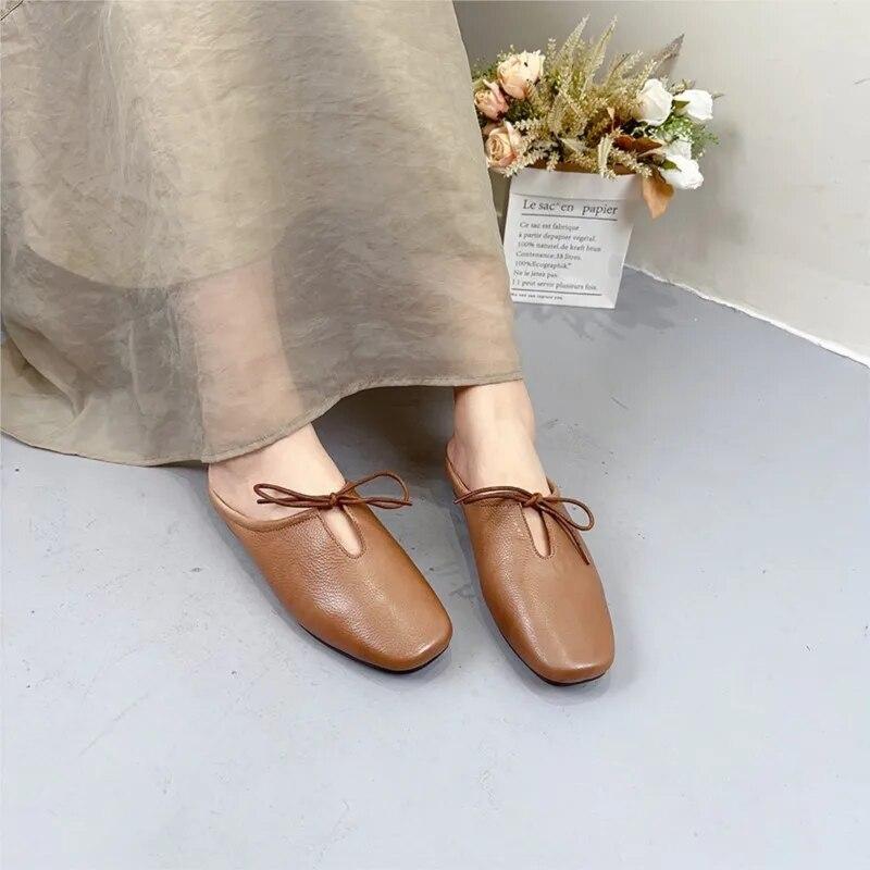Johnature Chinelos casuais de couro genuíno com sola macia, cor sólida, salto baixo, sapatos femininos, slides externos