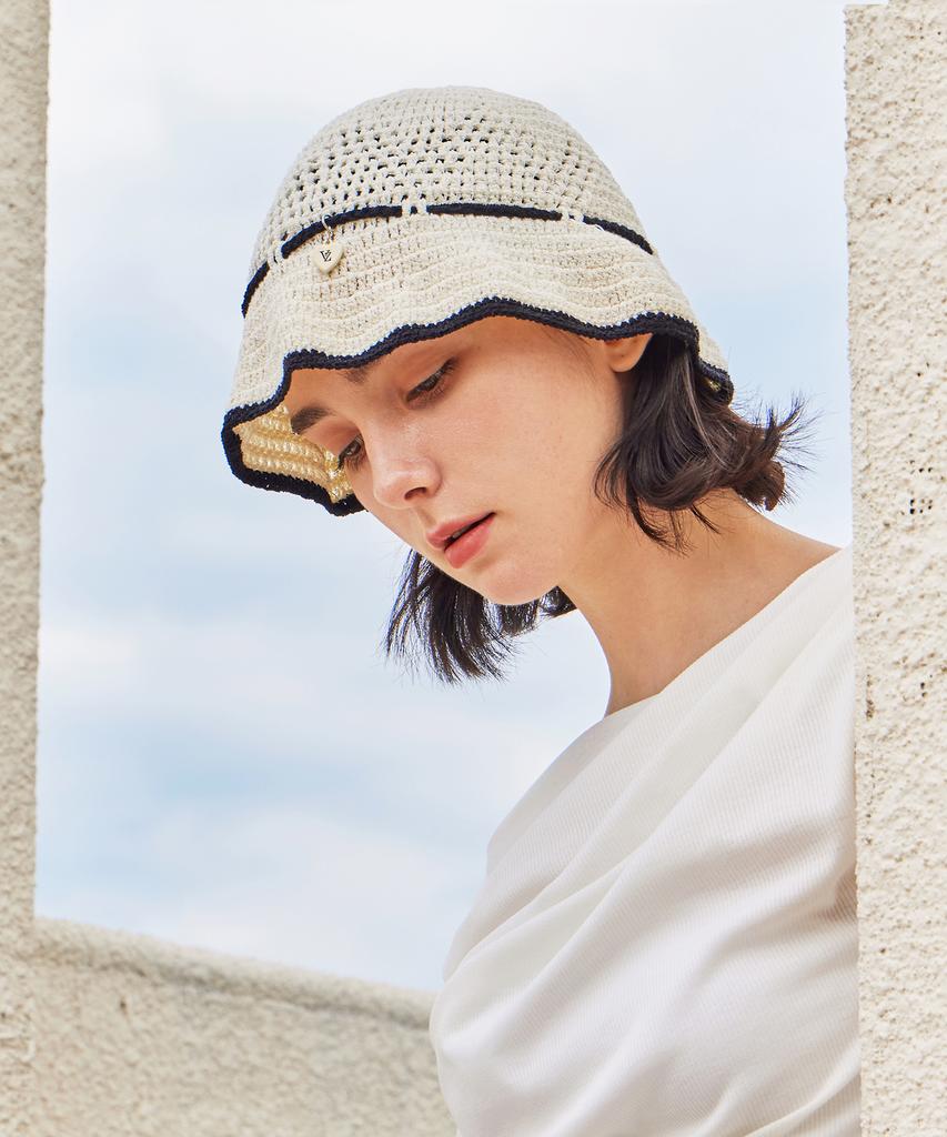Bajal Heart Chain Crochet Ribbon Bucket Hat Black