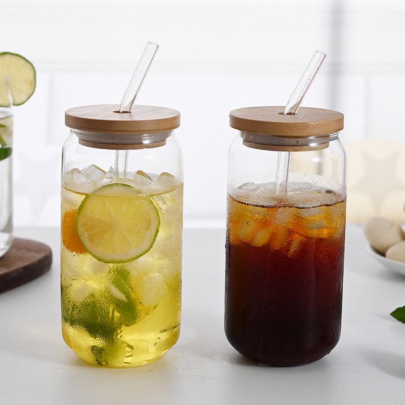 Ensemble de tasses à cola en verre borosilicaté avec paille, parfait pour les boissons chaudes et la bière. Option élégante et durable pour déguster vos boissons préférées. 300ml juice cup