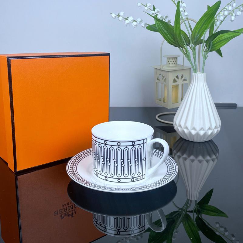 Bone China Coffee Cup And Plate H Home Set Creative Tea Cup With Plate Household Simple Flower Tea Ceramic Home Wedding