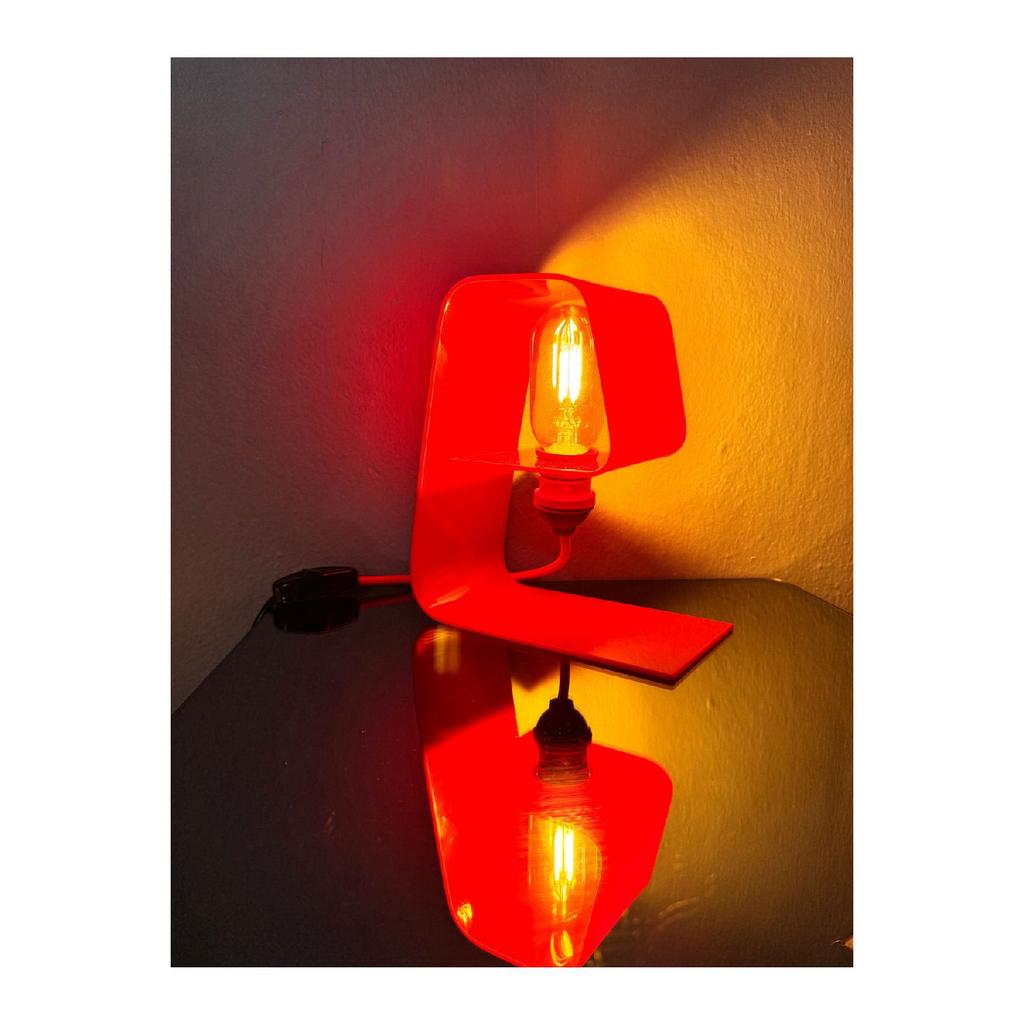 Modern Design Table Lamp (rustic Bulb Gift)