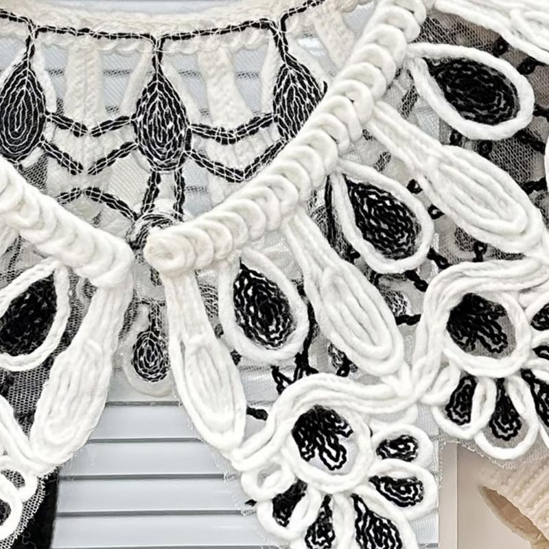 Fashionable Detachable Collar Embroidered Neckline Women Versatiles Neckwear for Various Social Gatherings