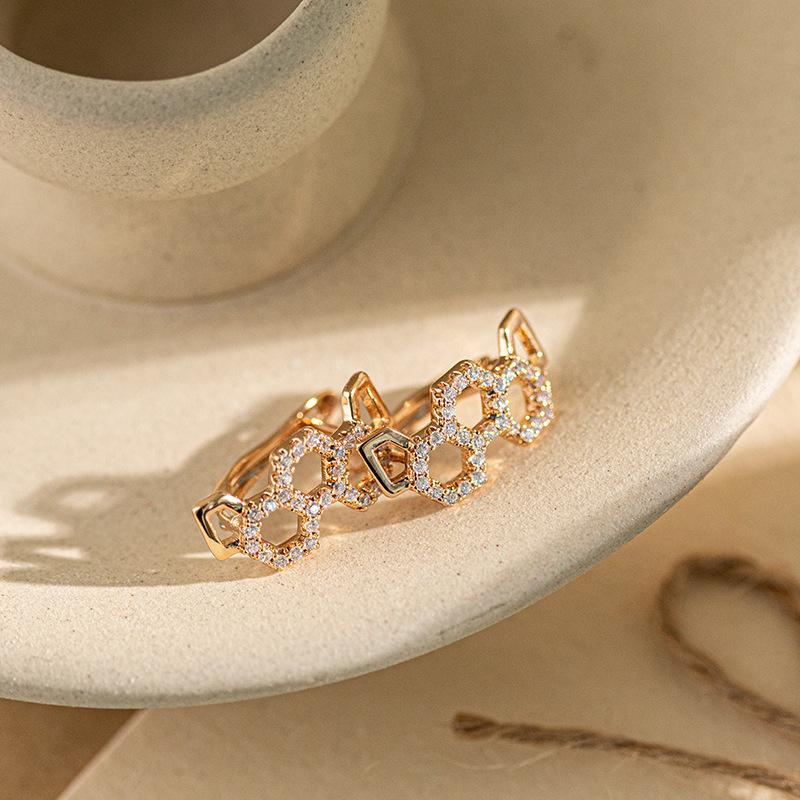 European and American Style Popular Zircon Earrings for Women, Fashionable, Atmospheric and Simple Hexagonal Earrings