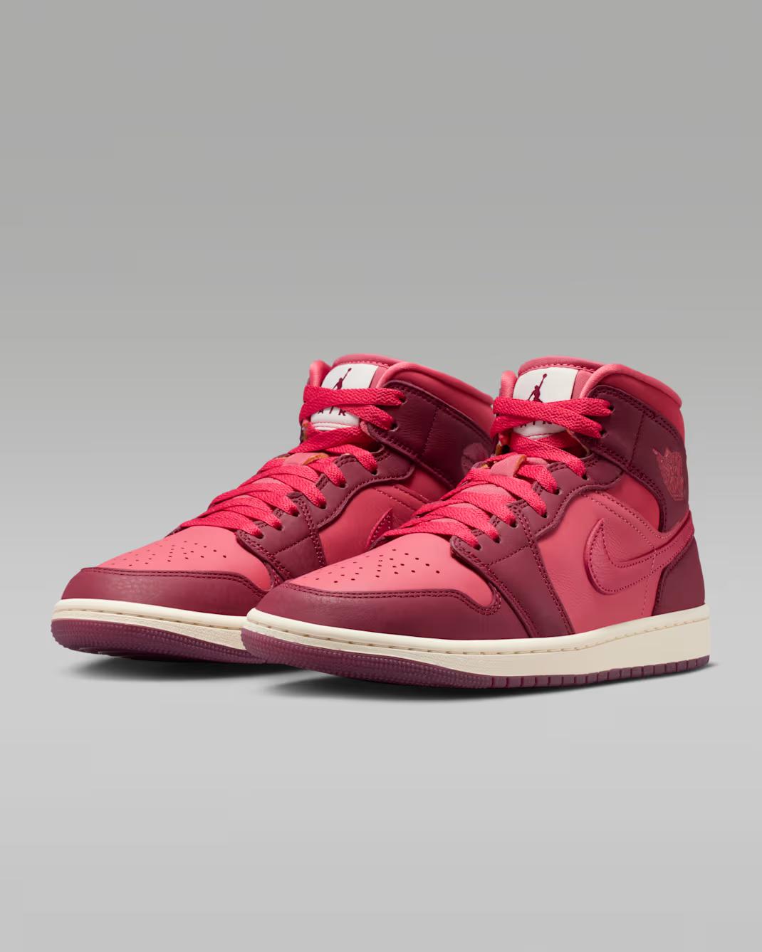 IB7018-600 Nike Air Jordan 1 Mid Valentine s Day 2026 Team Red (Women s) 5.5W