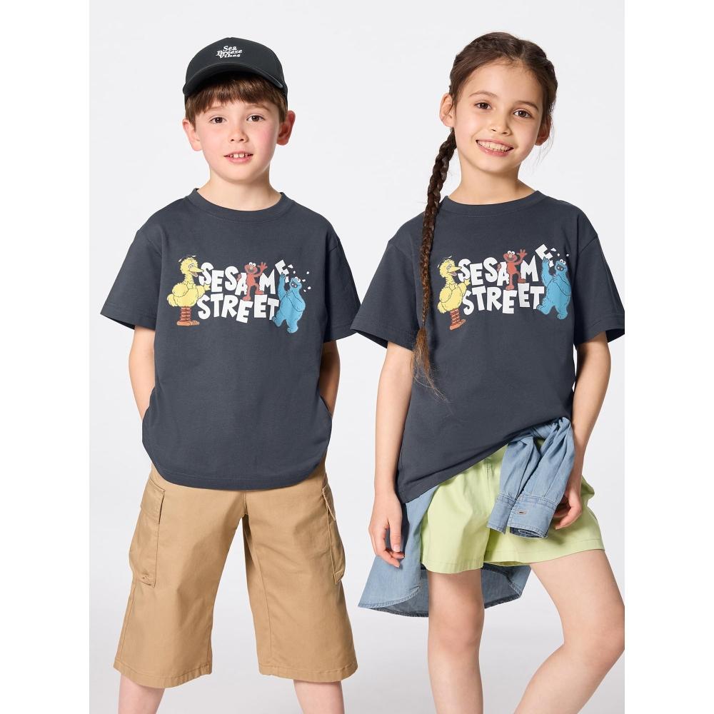 

GU by Uniqlo Детская футболка-поло унисекс с рисунком Sesame sT 08 DARK GRAY/120cm