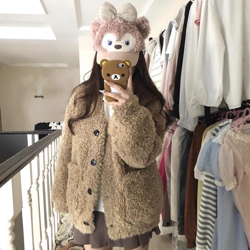 Women's Milky White Lambswool V-Neck Fur Coat - Loose Fit, Slimming Design for Winter