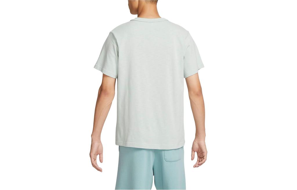 Nike T Shirts Men's Light Silver Crew Neck Moderate Straight Fit FN2646-034