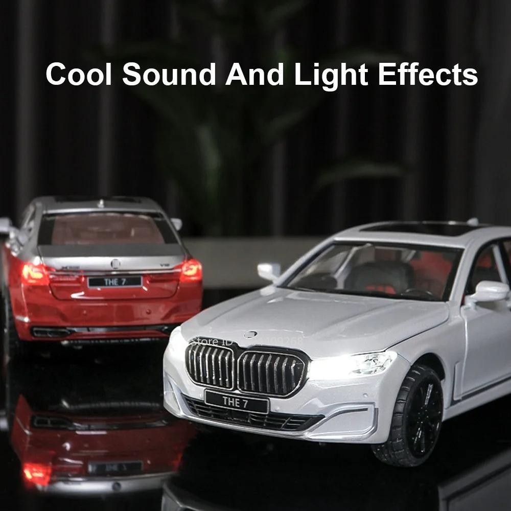 1:24 760LI M8 Sports Car Model Toy Sound Light Doors Opened Pull Back Shock Absorption Diecast Alloy Vehicles Models Kids Gifts