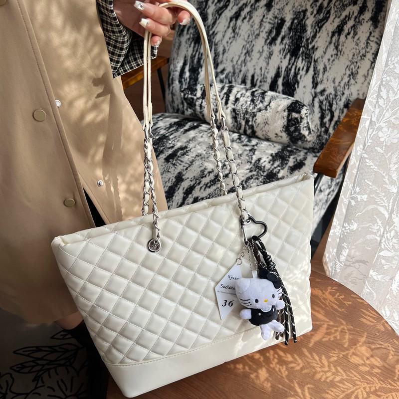 Autumn/Winter Diamond Pattern Women's Large Capacity Crossbody Tote - Fashionable Retro Solid Color