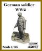Ardennes Miniatures 1/35 WWII German Non-Commissioned Officer In Winter Gear with Panzerfaust Resin Kit AR35087 (Person)