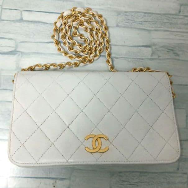 Chanel Matelasse Quilted Chain Shoulder Bag Lambskin, Single Flap, White, Push-Lock, Gold-tone Hardware