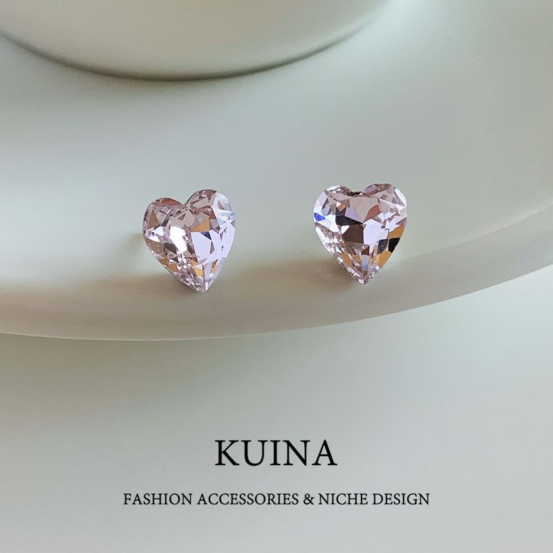 

Ярко-розовые серьги-пусеты с цирконом в форме любящего сердца для женщин, серьги/пусеты из стерлингового серебра, новинка 2025 года, бестселлер, необычные нишевые украшения для ушей Picture Color(S925 Silver Needle)