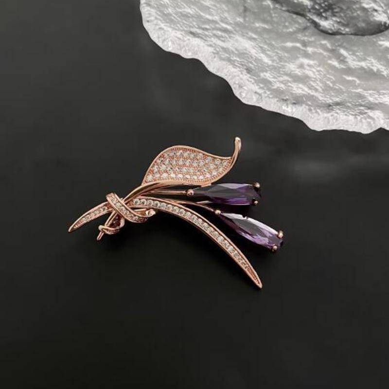 Cute High-Grade Flower Brooches Exquisite Lapel Pins For Women Girls Fashion Versatile Corsage Clothing Accessories Gifts