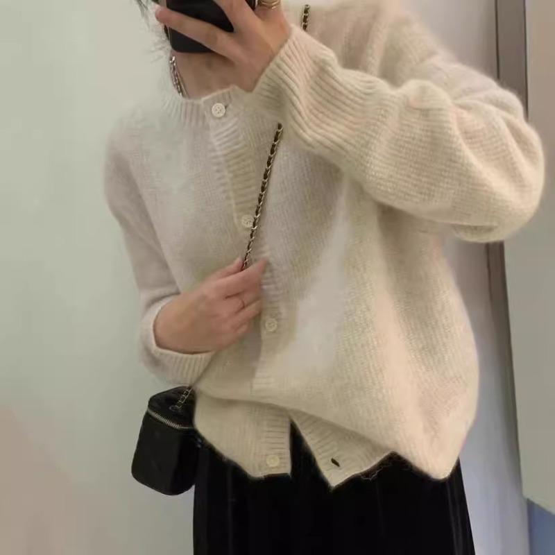 Autumn and Winter New Soft Waxy Knitted Cardigan Women's Round Neck Thickened Loose Versatile Knitted Sweater Jacket Women