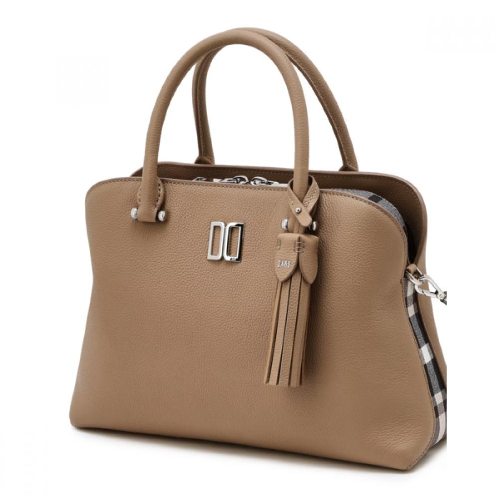 Dcba6e760i2 [tartan Combi] Beige Dd Logo Leather Tote Bag