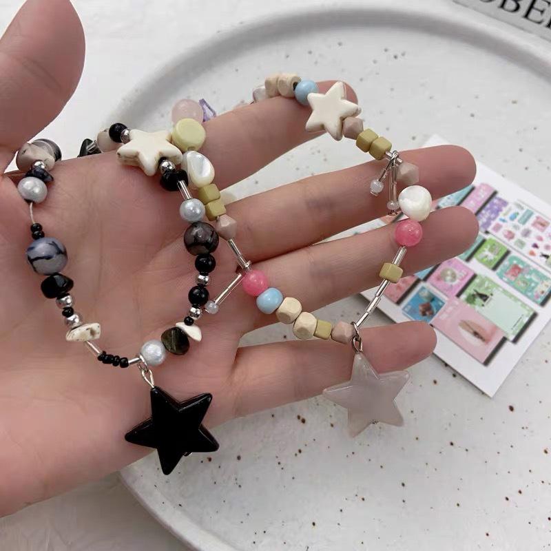 Elegant Star Beaded Necklace for Women - Minimalist, Fashionable, Versatile Clavicle Chain