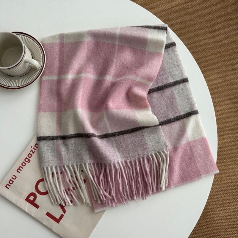 Selected 100 Small Wool Scarves Autumn and Winter Classic Plaid Scarves Unisex Warm Scarves