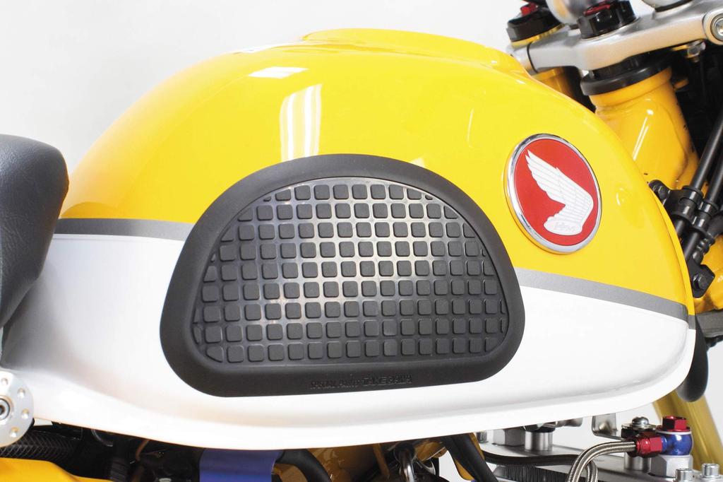 Special Parts Takegawa Knee Grip Pad General Purpose (Monkey 125, APE50/100, Gorilla, CD50/90, Etc.) 09-15-0020