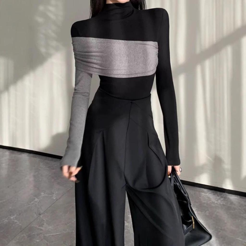 Damski jesienno-zimowy T-shirt z długim rękawem, dopasowany, z półwysokim dekoltem, w blokach kolorystycznych