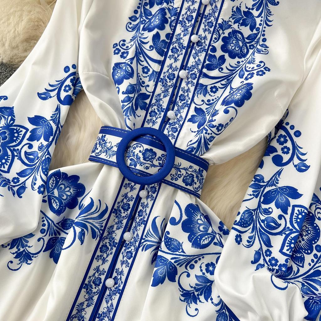 Módní přehlídka Červené a bílé porcelánové šaty Dámské Stojáček Dlouhý lucernový rukáv Modrý květinový potisk Košilové šaty Vestidos