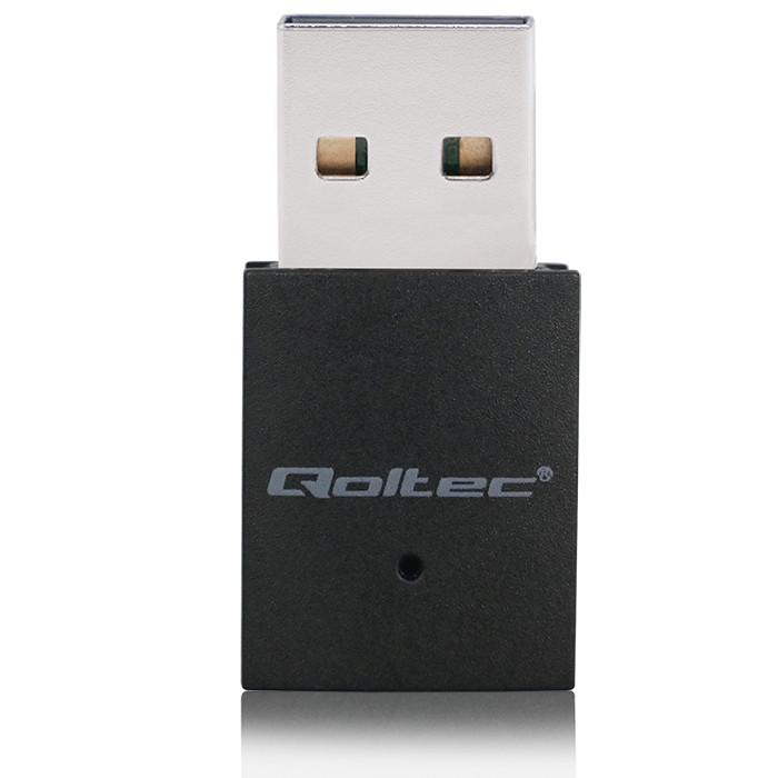 Qoltec Wall Charger 63W | 5-20V | 1.5-3A | USB Type C PD | USB QC 3.0 | Black