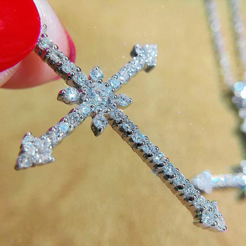 Zircon Cross Pendant Necklace, Luxurious Hip-hop Style Jewelry