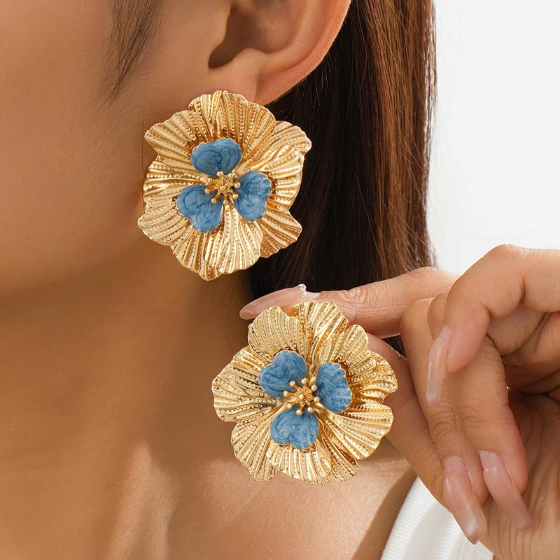 Vintage Blue Drip Oil Stamen Stud Earrings for Women Exaggerated Metal Large Flower Personality Earrings Fashion Jewelry Gifts