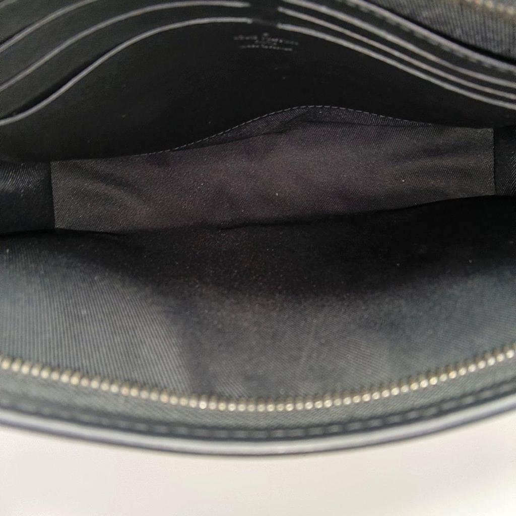 [Usado] Louis Vuitton Pochette Voyage MM 'Lona Monograma Eclipse Preta' - Muito Bom #17BI1V2