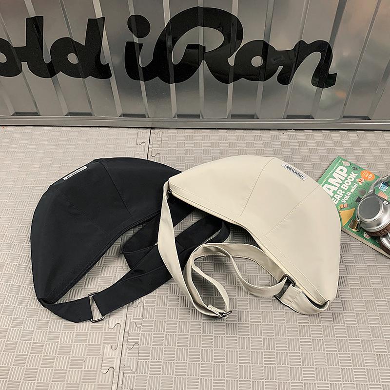 2025 new trendy Korean style sports versatile commuter bag shoulder horn messenger bag women's casual dumpling bag