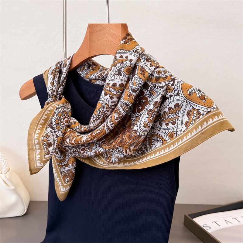 2024 Luxury Animals Floral Print 70cm Cotton Velvet Square Scarf for Women Soft Neckerchief Lady Hijab Neck Tie Hair Headbands