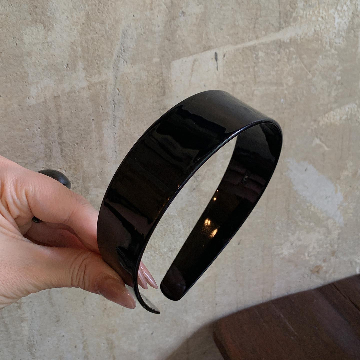 

Французская нишевая ацетатная повязка на голову с широкими полями - Женственная, Легкая роскошь, Нескользящая с зубчиками для повседневной носки