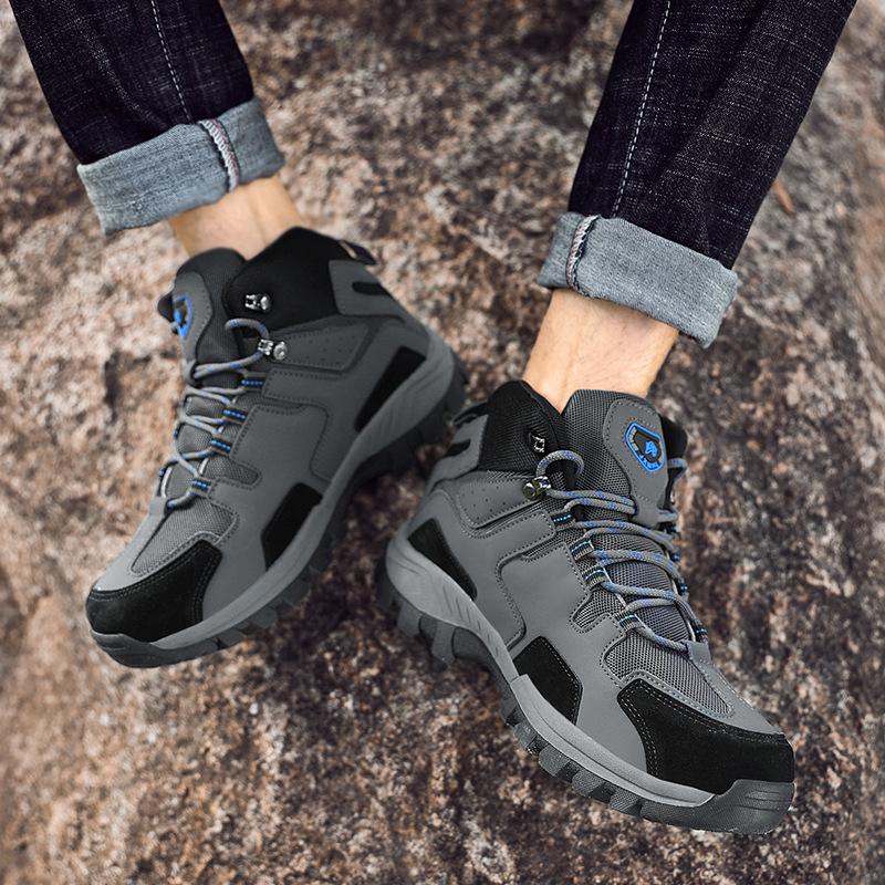 New Outdoor Hiking Shoes Breathable High-top Sneakers Lace-up Hiking Shoes Large Size