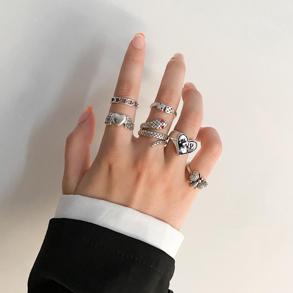 Elegant and Versatile Fashion Retro Snake Love Ring 6 Piece Set Snake-shaped Simple Ring Ring Popular Female Jewelry