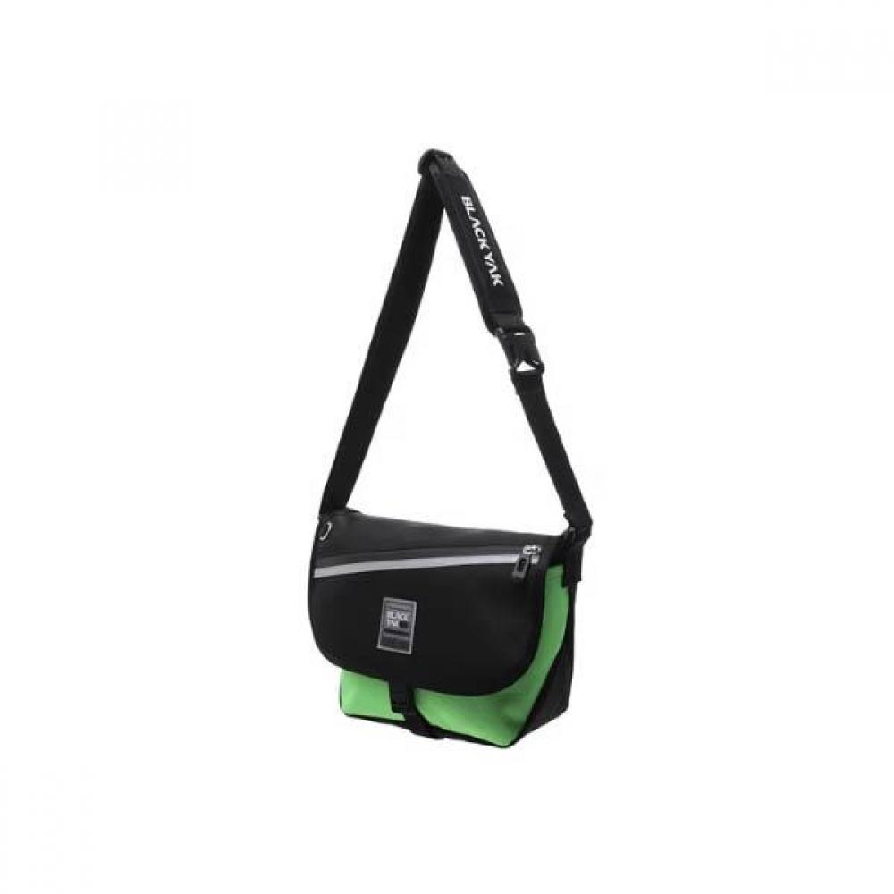 

[Black Yak] Black Yak Kids Monochrome Messenger Bag R2Bkabx0910 Bk 2BKABX0910-BK/F