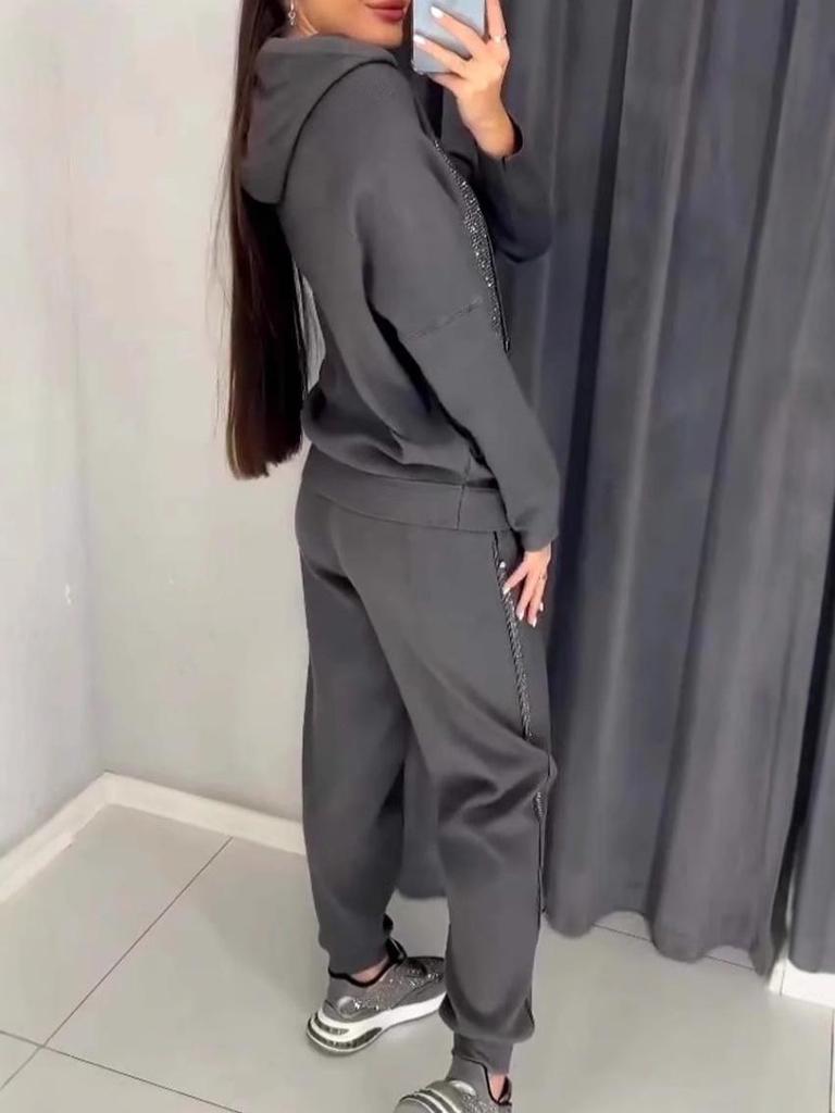 Trendiges Damen-Strass-Kapuzensweatshirt und Jogger-Set für Frühling und Herbst 2024.