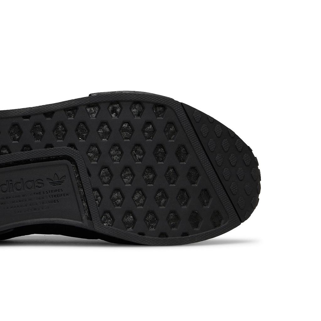 adidas NMD_R1 'Quilted Black' (Unisex) Core Black / Core Black / Core Black Casual Shoes FV1731