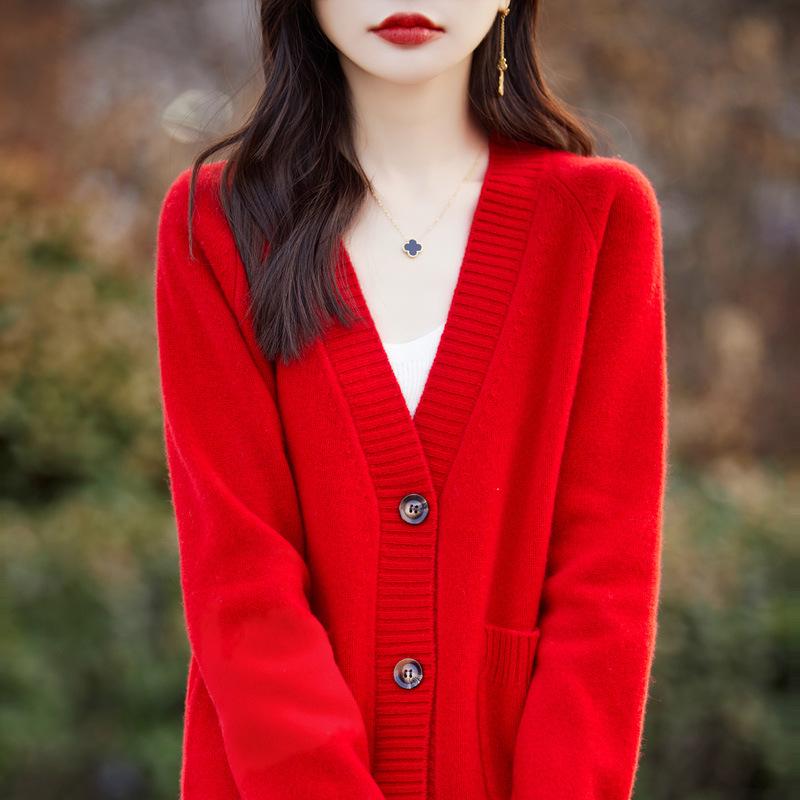 Women's 100% Wool V-Neck Cardigan with Pockets - Loose, Versatile Solid Color Sweater for Autumn & Winter.