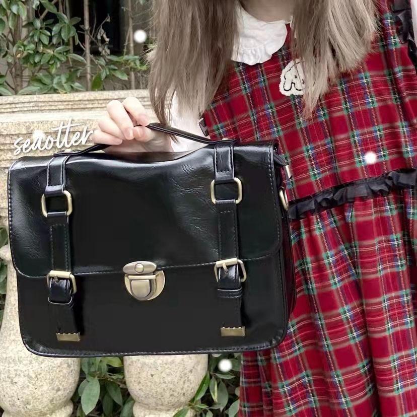 Винтажная черная сумка-мессенджер для женщин — фото 6