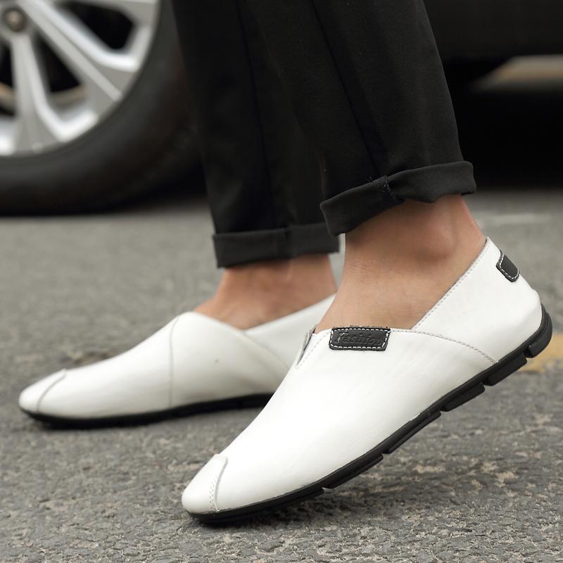 Fashion Business Slip on Loafers Genuine Leather Man Casual Flats Men Classic Dress Shoes Summer Men's Driving Shoes Walking Moccasins