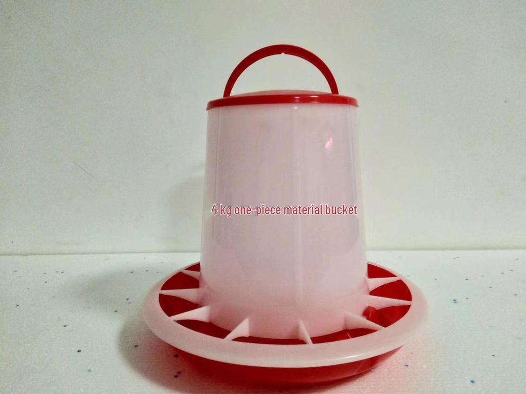 Networked Feed Bucket for Chicken & Duck Poultry Farming - Livestock Feeder