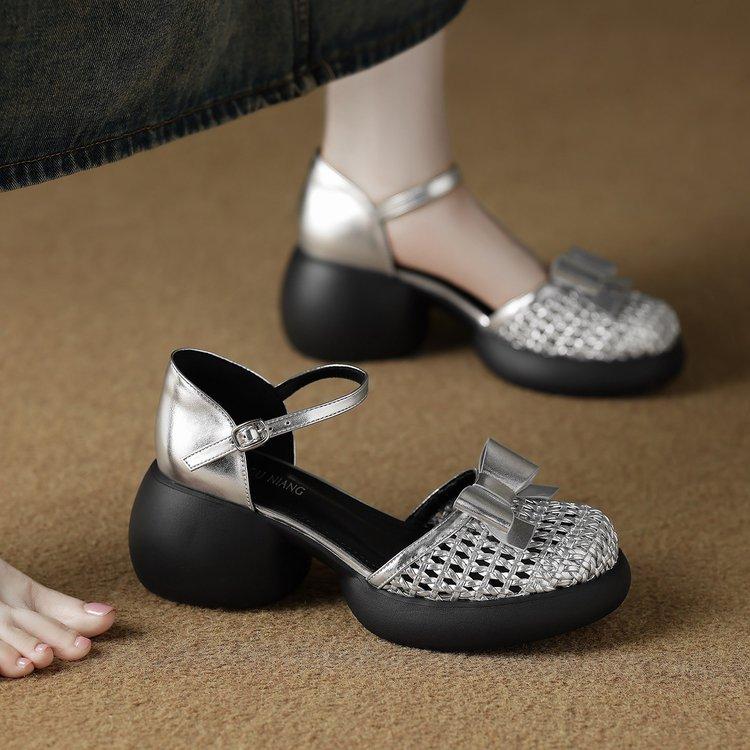 Anti-slip Shoes with Hollowed-out Toe Cap, Women's Sandals