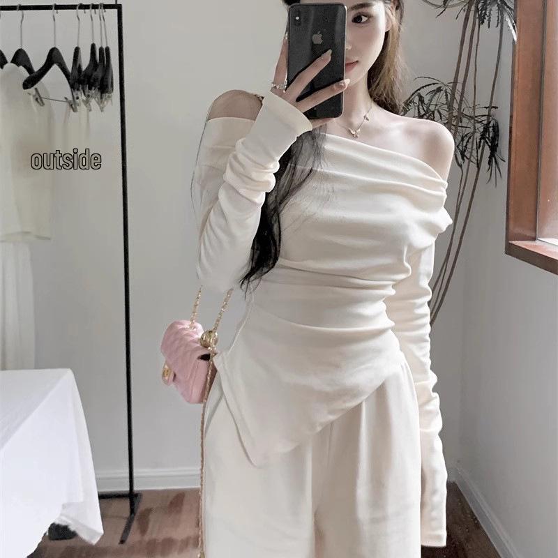Sleek Off-Shoulder Slim Fit Long-Sleeve T-Shirt for Women - Early Autumn Essential